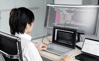 兰州 api php源码,下载的php源码怎么运行呢？